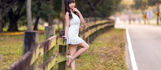 时间线摘录：女团成员小号被指点赞对家黑帖，团队称账号被盗
