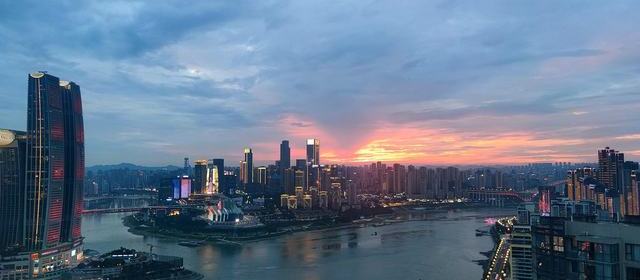 时间线摘录:剧组当众受辱之后再看黄灿灿:没人撑腰时,体面有多薄